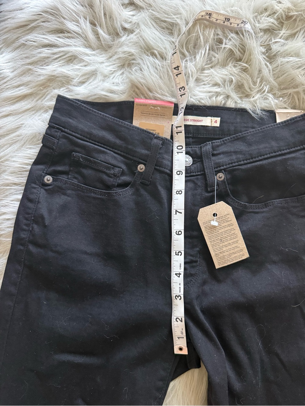 NWT Levi's Black Classic Straight-Leg Jeans - Picture 6 of 11